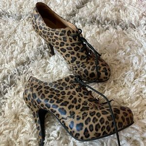 women animal print high heel ankle boot size 5